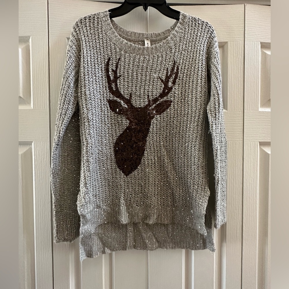 Small Bethany Mota grey/black deer sweater